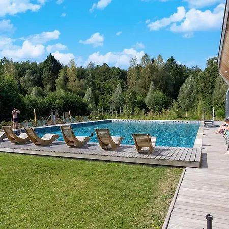 Stylish With Pool Vakantiehuis Antoing